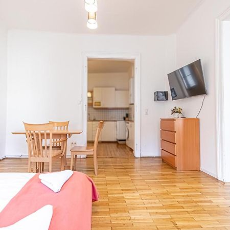 Simple Apartment Near Wiener Stadthalle エクステリア 写真
