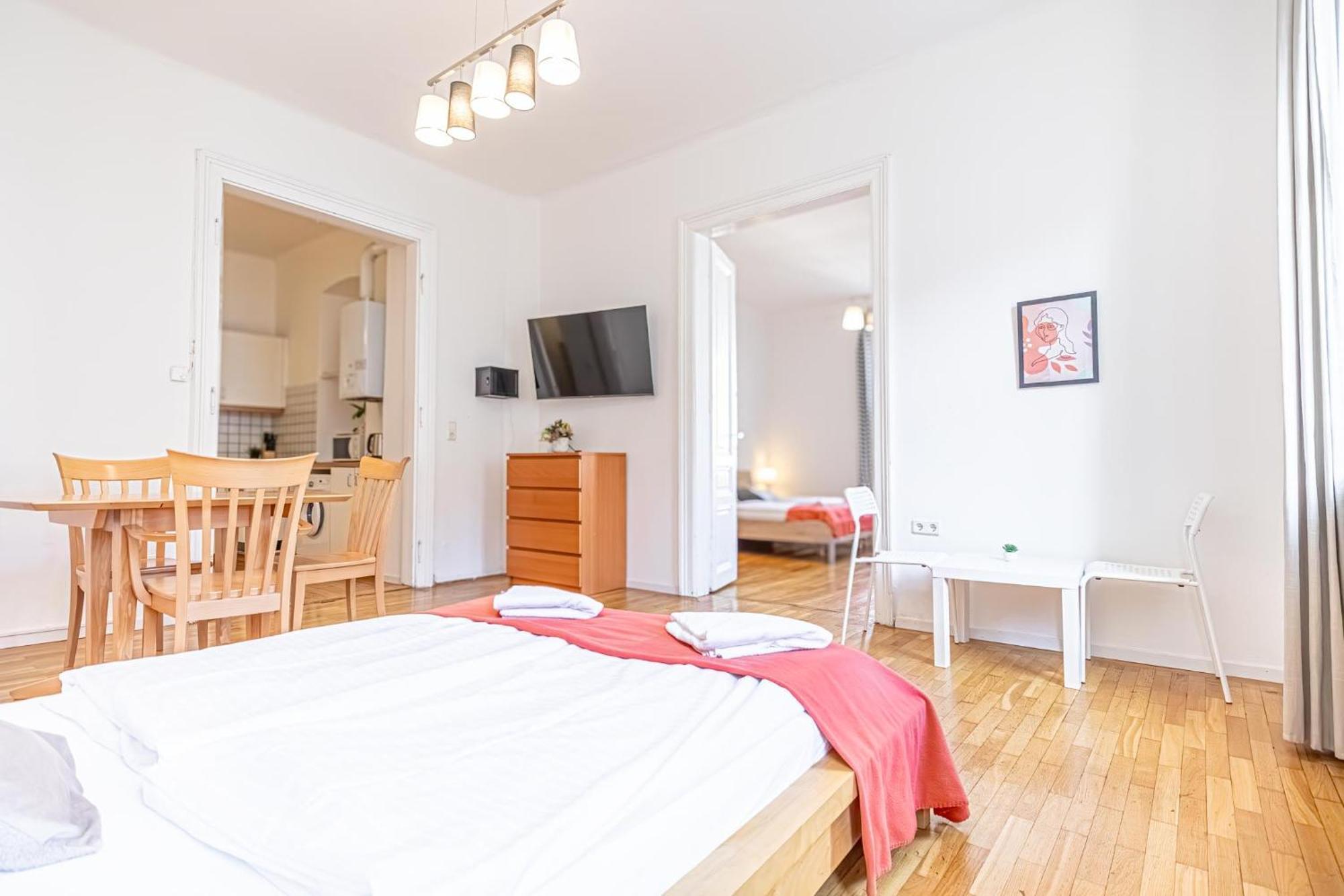 Simple Apartment Near Wiener Stadthalle エクステリア 写真