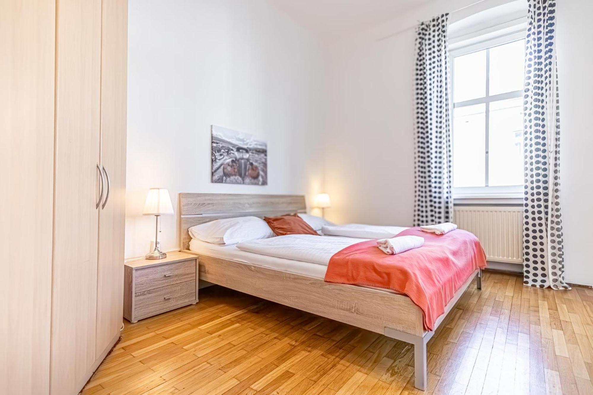 Simple Apartment Near Wiener Stadthalle エクステリア 写真