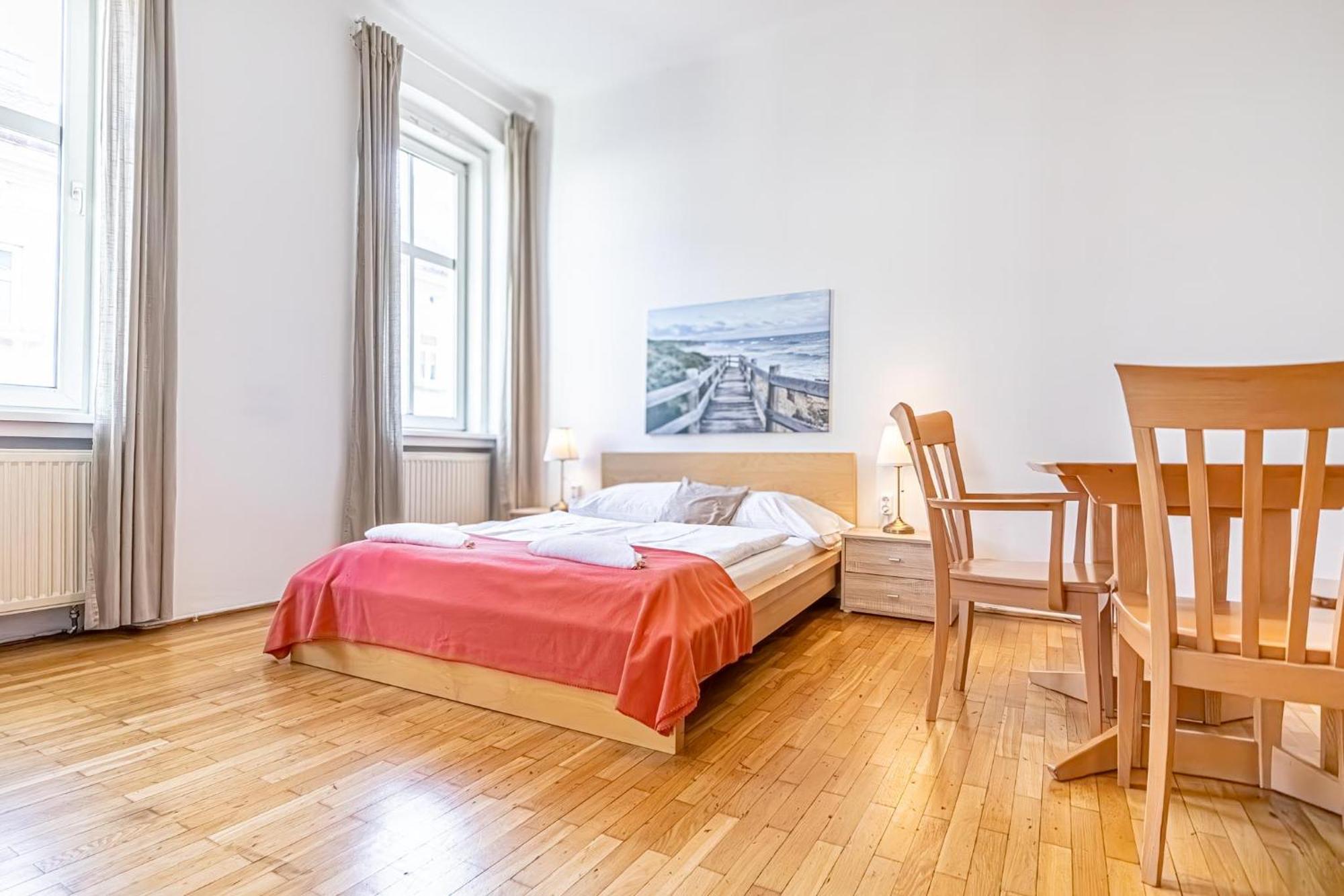 Simple Apartment Near Wiener Stadthalle エクステリア 写真