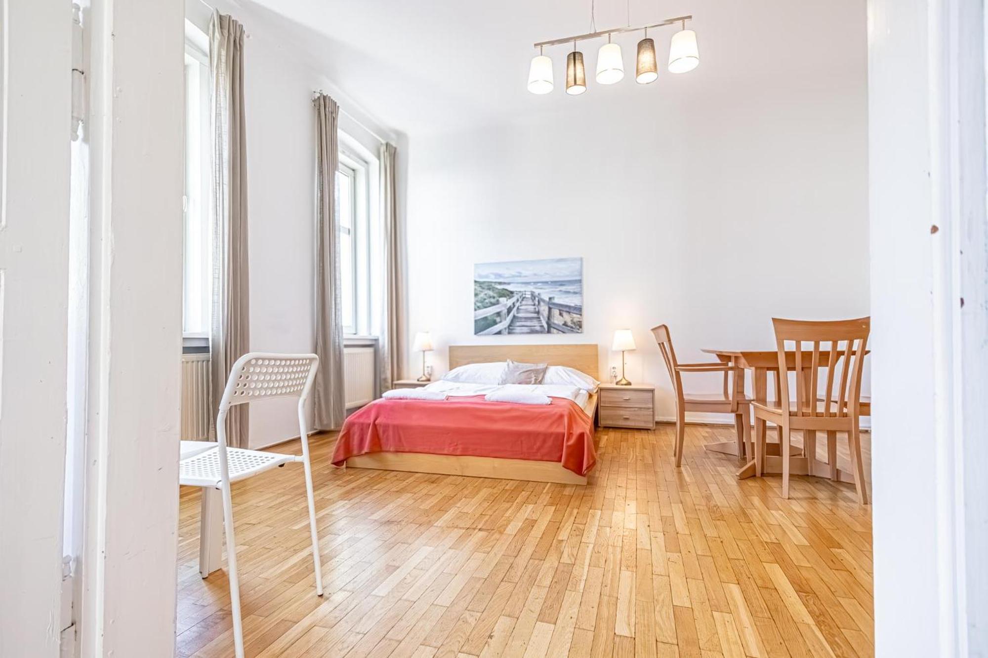 Simple Apartment Near Wiener Stadthalle エクステリア 写真