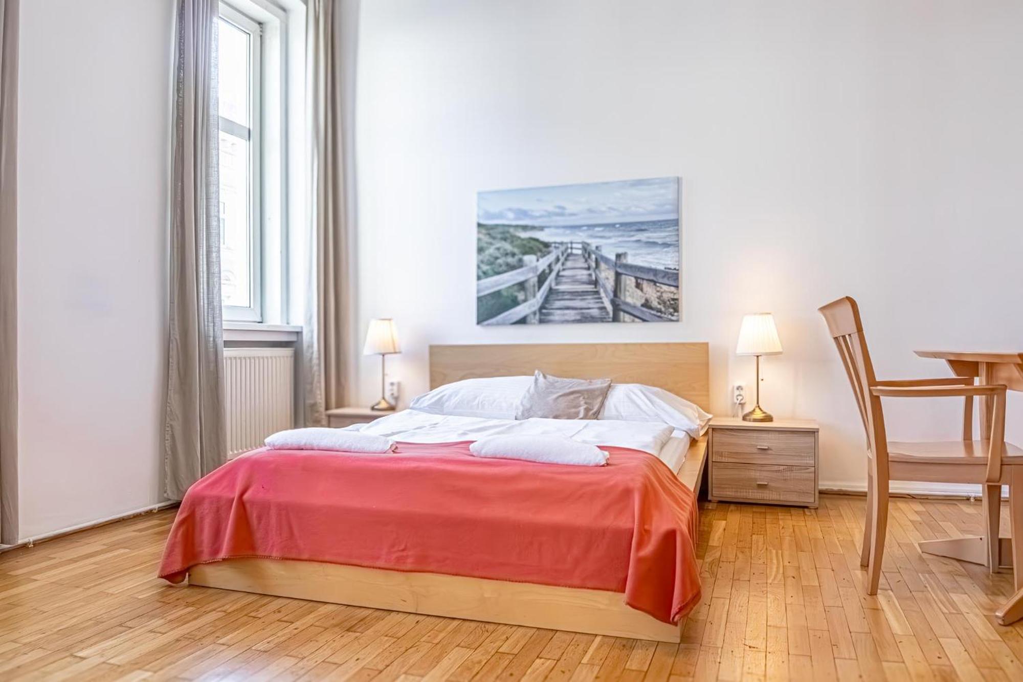 Simple Apartment Near Wiener Stadthalle エクステリア 写真